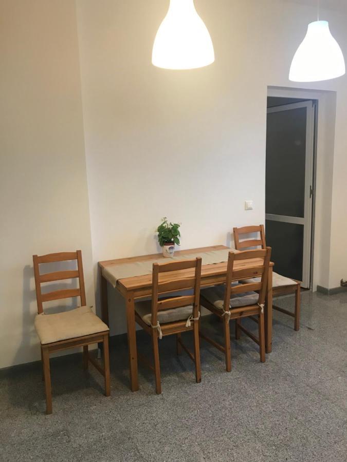 Garsoniera Mandrilor Leilighet Slănic Eksteriør bilde